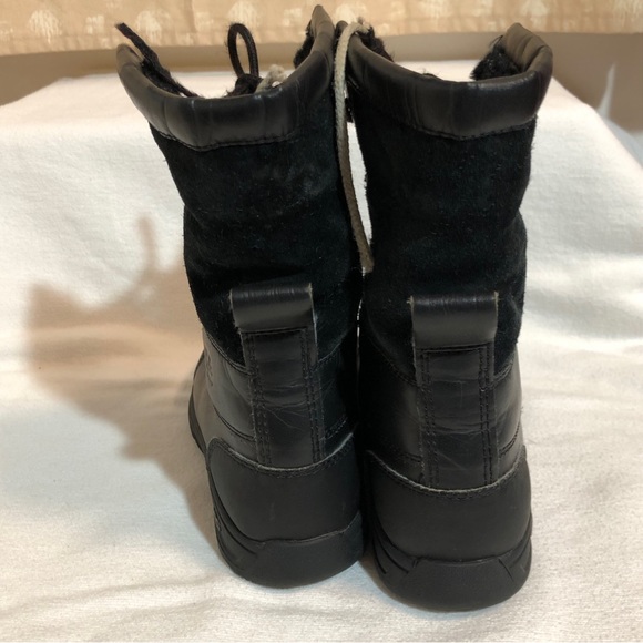 UGG Butte ll Black Leather Toddlers Boots Size 12 - Picture 4 of 8